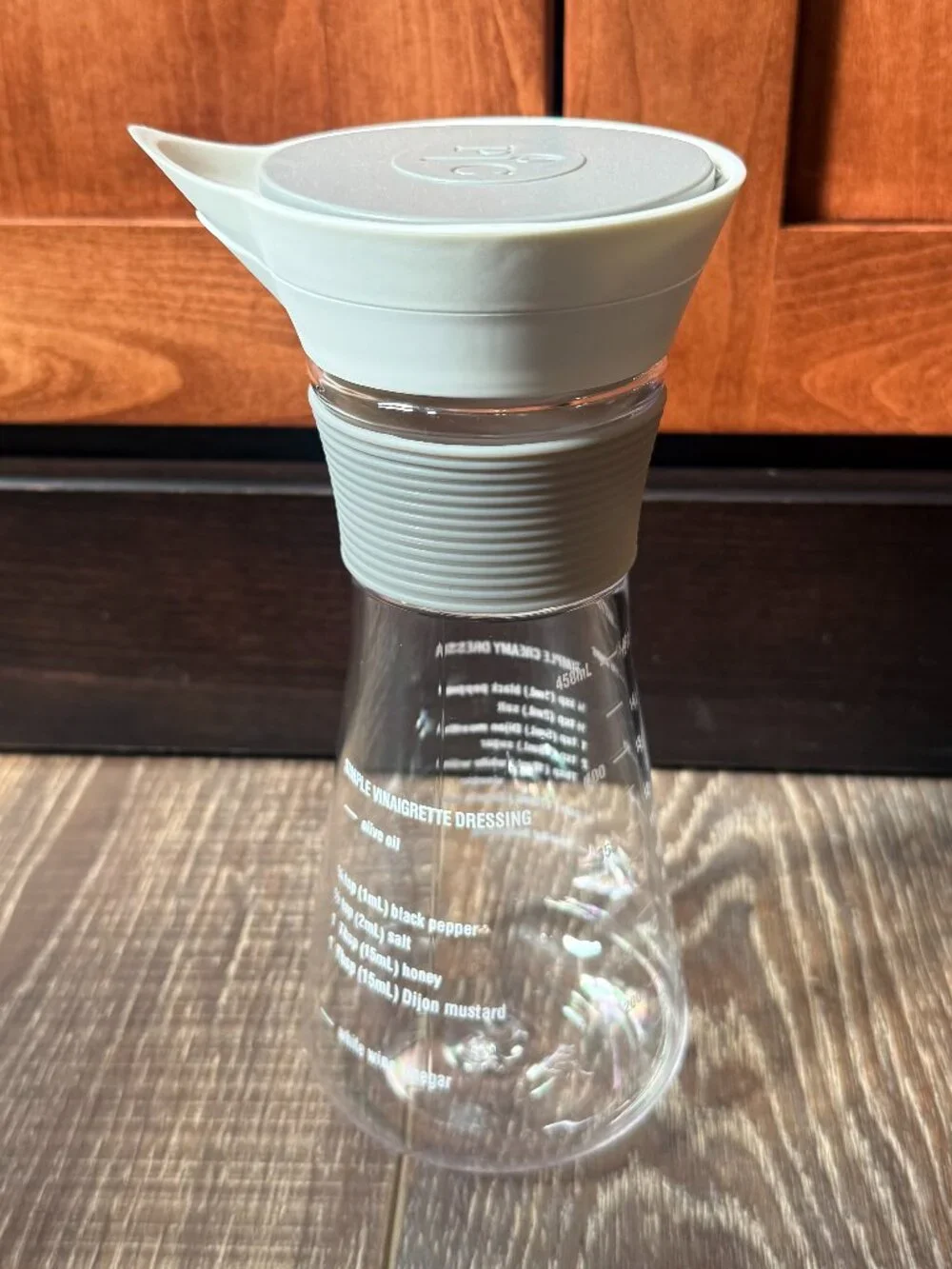 Pampered Chef Measure, Mix & Pour – Salad Dressing Mixer